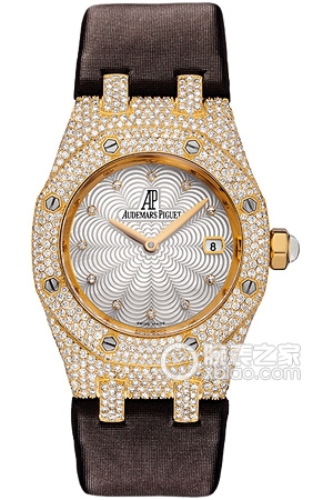 Audemars Piguet Royal Oak 67605BA.ZZ.D080SU.01 Quartz, 18k gold set with diamonds, 33mm (discontinued)