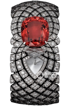 Cartier Creative Gemstone Watch HPI00604 Quartz, 18k white gold case and bracelet set with diamonds, featuring a cushion-cut tourmaline, total weight 29.